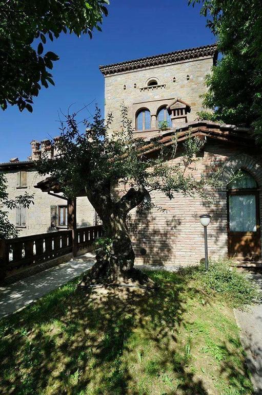 Agriturismo La Fenice Tole Eksteriør billede