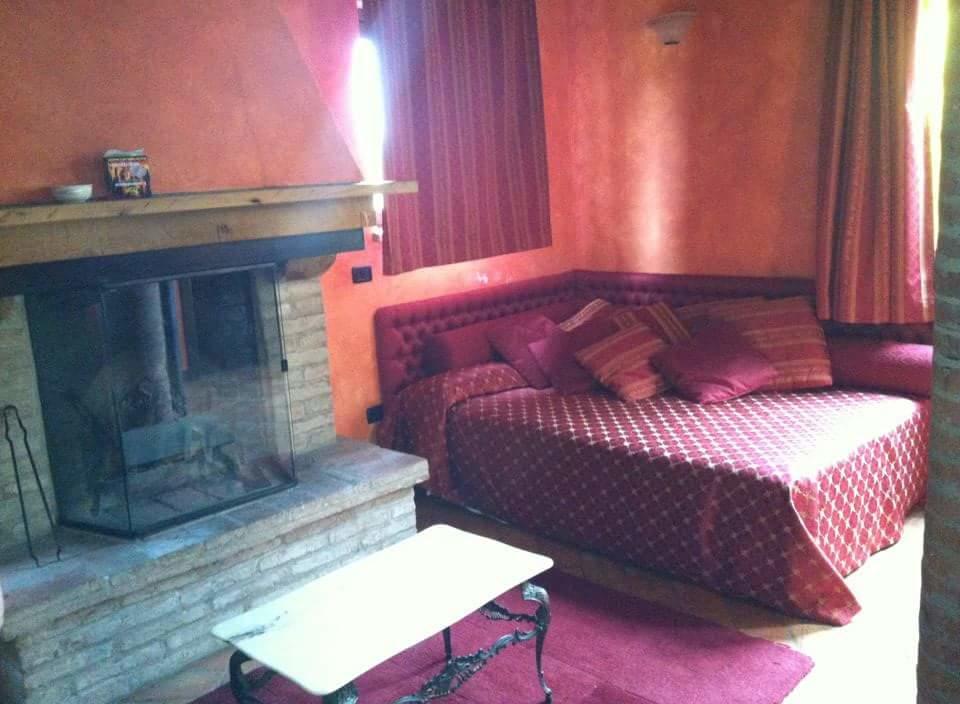 Agriturismo La Fenice Tole Eksteriør billede